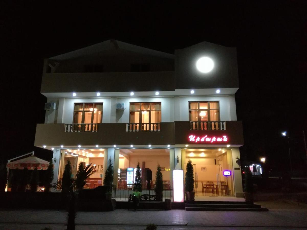 Ruzan Hotel Idschewan Exterior foto