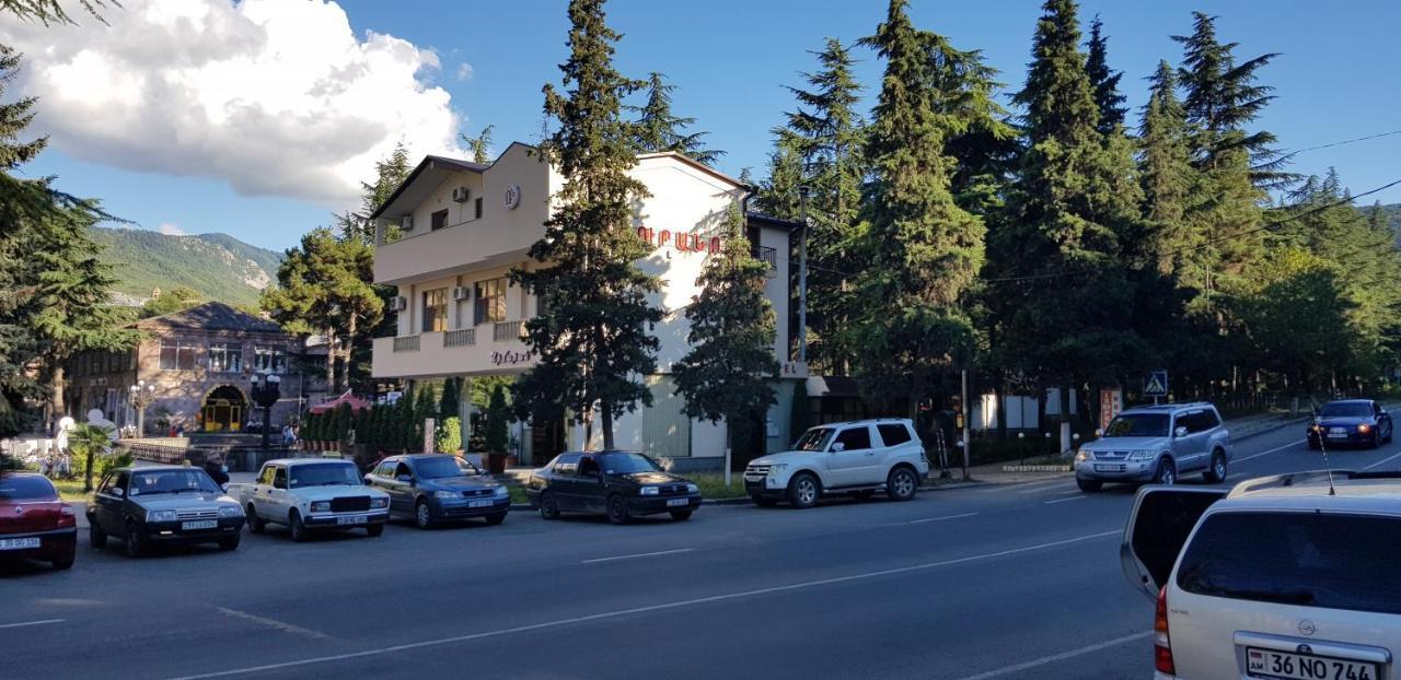 Ruzan Hotel Idschewan Exterior foto