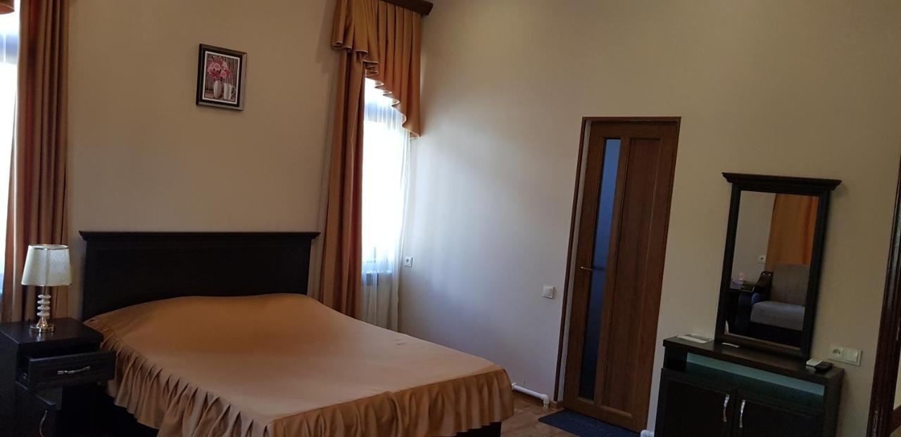 Ruzan Hotel Idschewan Exterior foto