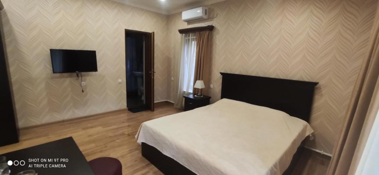 Ruzan Hotel Idschewan Exterior foto